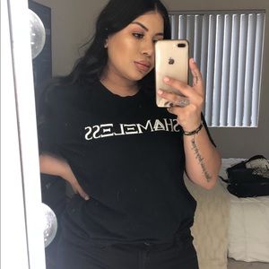 Meet your Posher, Elvia